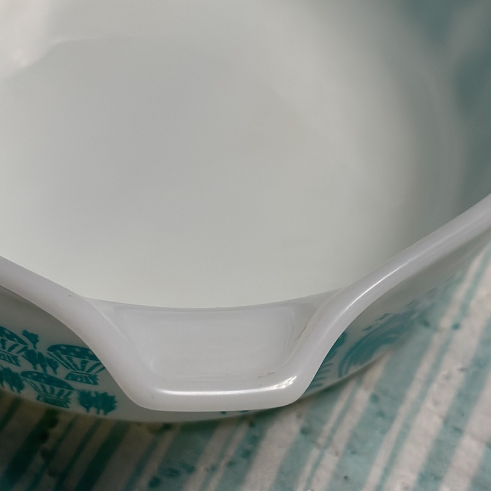Pyrex Butterprint 1 1/2 Pint Casserole Dish # 472 No Lid EVC - Picture 5 of 13